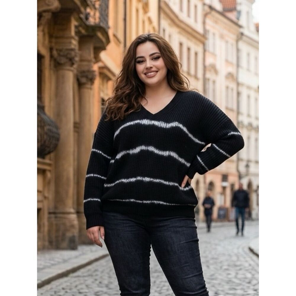 NWOT Sew In Love Plus Size Black V Neck Long Sleeve White Stripe Sweater - 3XL